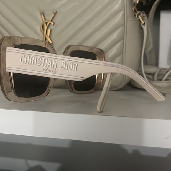 Christian Dior shades - Picture 2 of 10